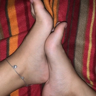 Tus pies y manos favoritos😈