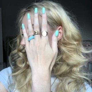 Pretty Feet Pics/Vids