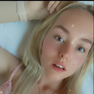 🎀 𝓟𝓻𝓲𝓷𝓬𝓮𝓼𝓼 𝓐𝓾𝓻𝓸𝓻𝓪 🎀