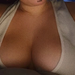 Peachy 🍑
