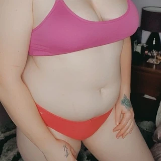 Queen tittie 😙