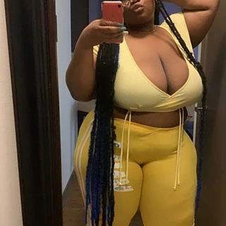 👸QuèèNJuicy🍑