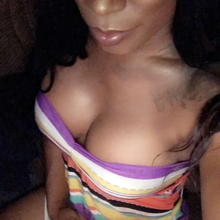Queen Raven The original throat 🐐