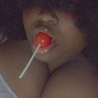 Qween Nay
