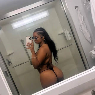 Exotic 🧚🏽‍♀️