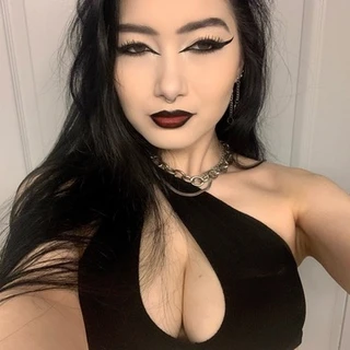 Ravyn 🖤