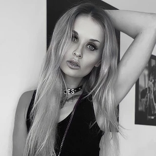Vanessa Hart