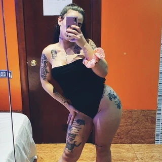 Reyna Blancaa Oficial