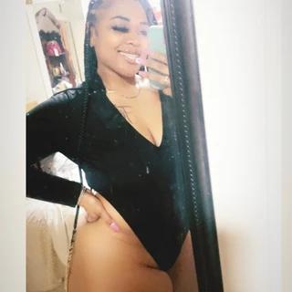 Roget Dipped In Caramel 👅