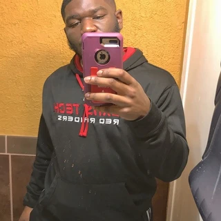 Ronnie 🥵