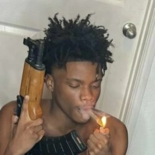 😈