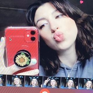S👀