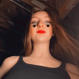 Sarah 🥵