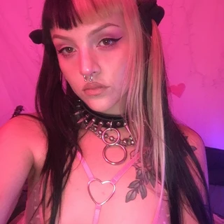Sabrina 666🖤New to OnlyFans