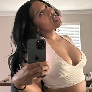 Safiya🦋