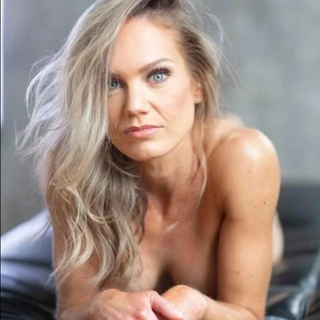 Samantha Mae