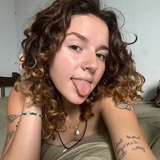 sammy 🧚‍♀️🍭🍓☮️