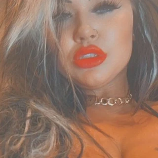 💋