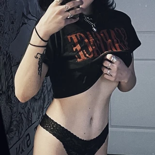 renee🖤