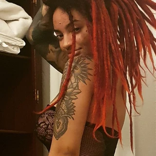 Cara🖤