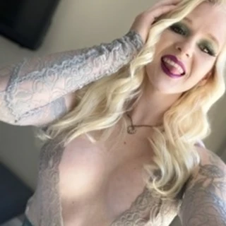 Savvylee_modeling