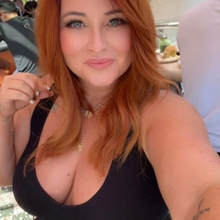 Scarlett Benz 💦 DM Me! 💌