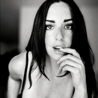 Scarlett Rae - The Girl Next Door
