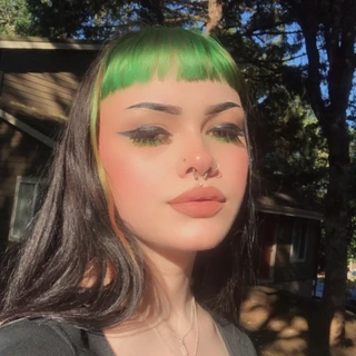 Tia ✨
