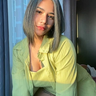 Selena Carter 🦋
