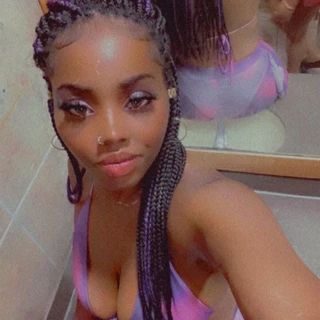 Kayy Moneè