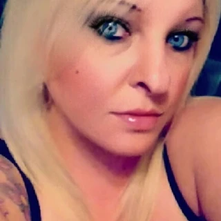SeXXXySarah