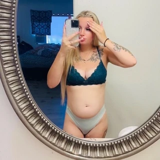 Tatted Blonde 👱🏼‍♀️