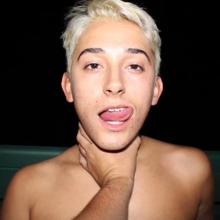 Sexy Fem Twink