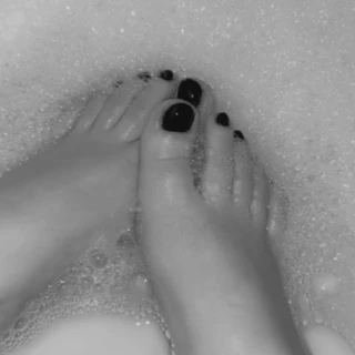 Little Miss Sexy Sweet Feet 🦶🏻💦💋
