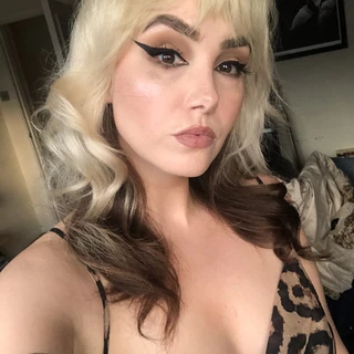 She Sets Me On Fire 🔥