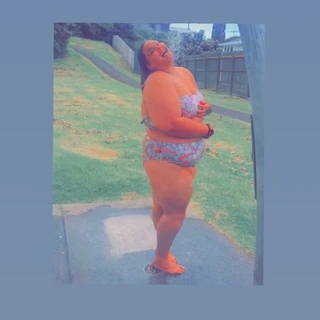 Shey🌺✨