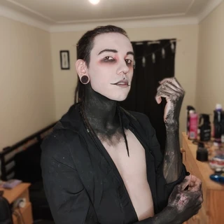 🦇 Sin.Weaver ⚰️
