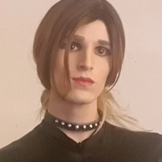 Sissy Britney Chaste