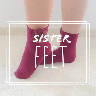 sister_feet