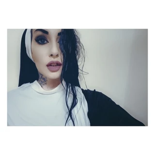 SisterXSinner