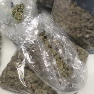 Skinny_n_packin
