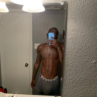 SkinnyWithDick