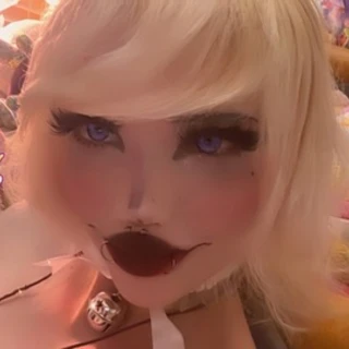 ⲘᎯᖇ⫯ ✿✩