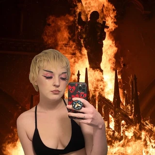 lizzy🖤❤️‍🩹