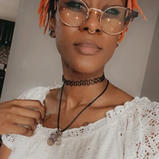 m’chelle 🖤