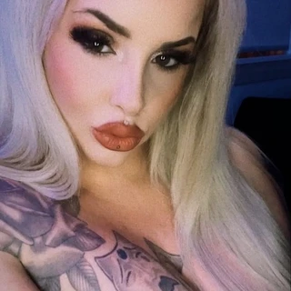 𝕳𝖆𝖗𝖑𝖊𝖞 💋