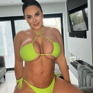 𝙋𝙀𝙍𝙑-𝙈𝙊𝙈 🥵