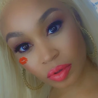 SoSuductiff69