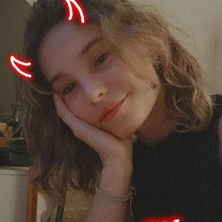 Mia D