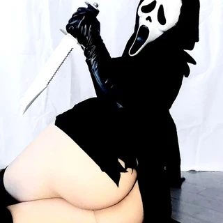 Spookii Mami